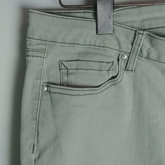 Jessica Simpson Roiled Crop Skinny Pants - Picture 2 of 10